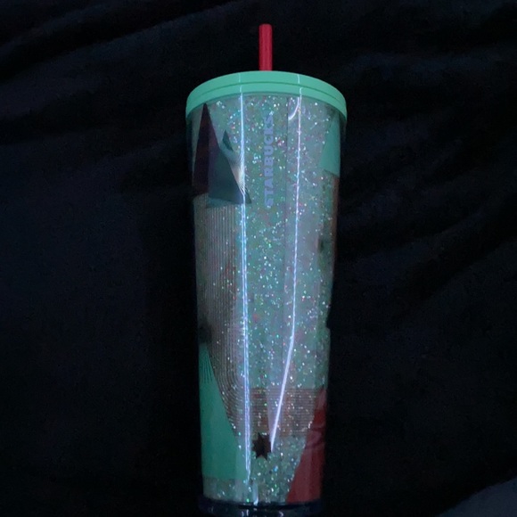 Starbucks Tumbler Christmas Edition - Picture 3 of 3